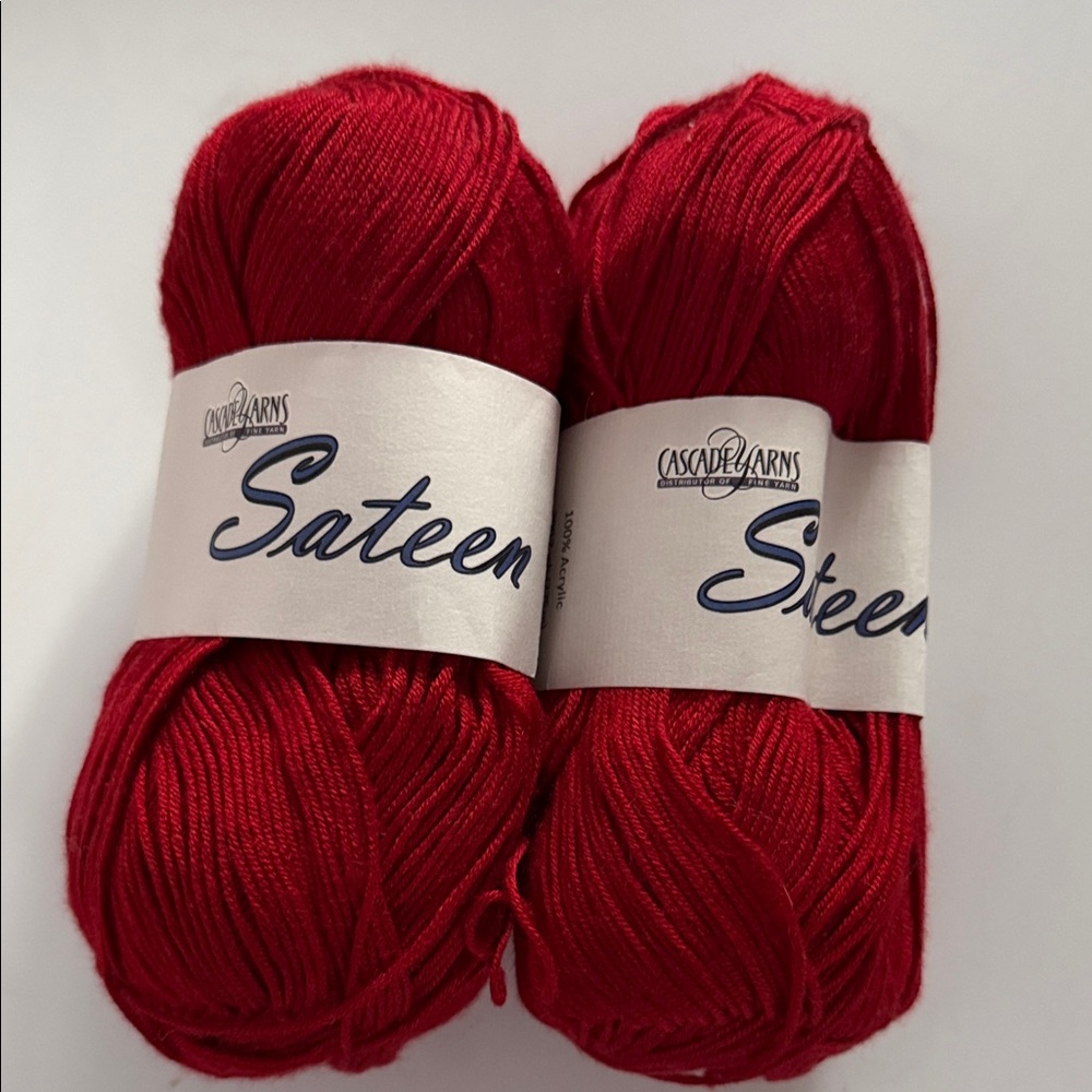 Cascade yarns , Sateen
Size 3.5 oz ea
Color red
Lot of 2